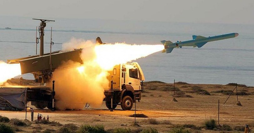 A 3D rendering of a hypersonic glide vehicle glowing red from atmospheric friction as it maneuvers at Mach 7.