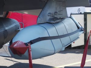 AGM-158 JASSM, американская малозаметная крылатая ракета в разборе