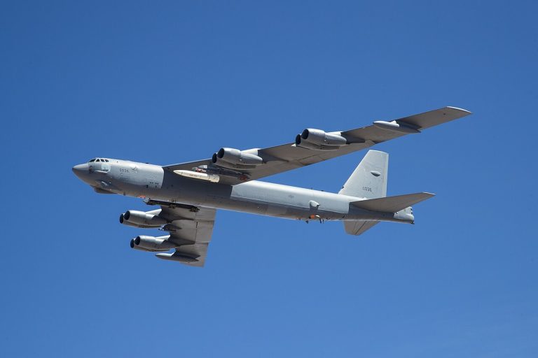 Lockheed Martin Wins $694 Million Contract to Put ARRW Hypersonic Missile Into Production