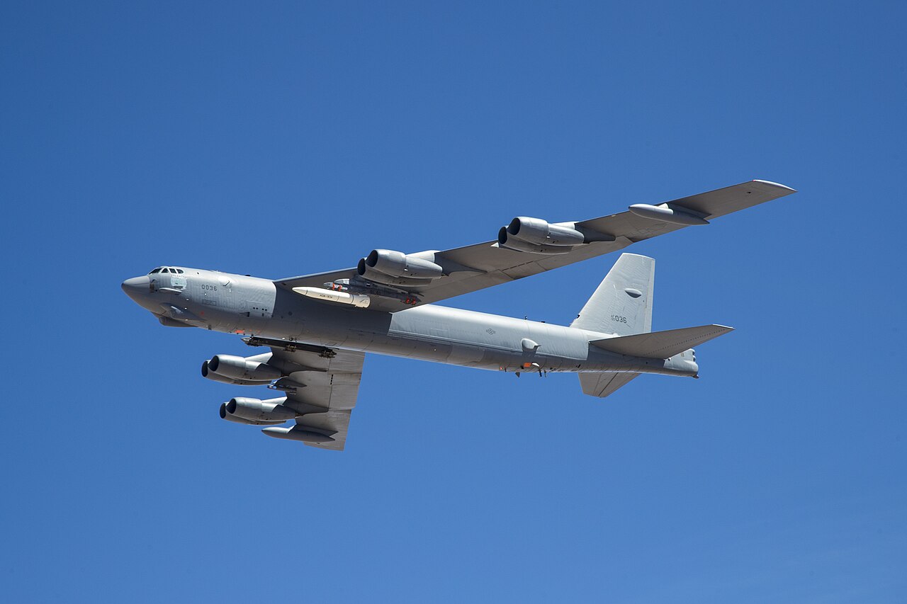 Lockheed Martin Wins $694 Million Contract to Put ARRW Hypersonic Missile Into Production