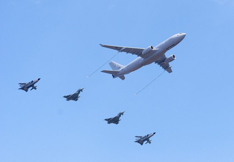 KC-46 Pegasus对比A330 MRTT，哪款加油机胜出
