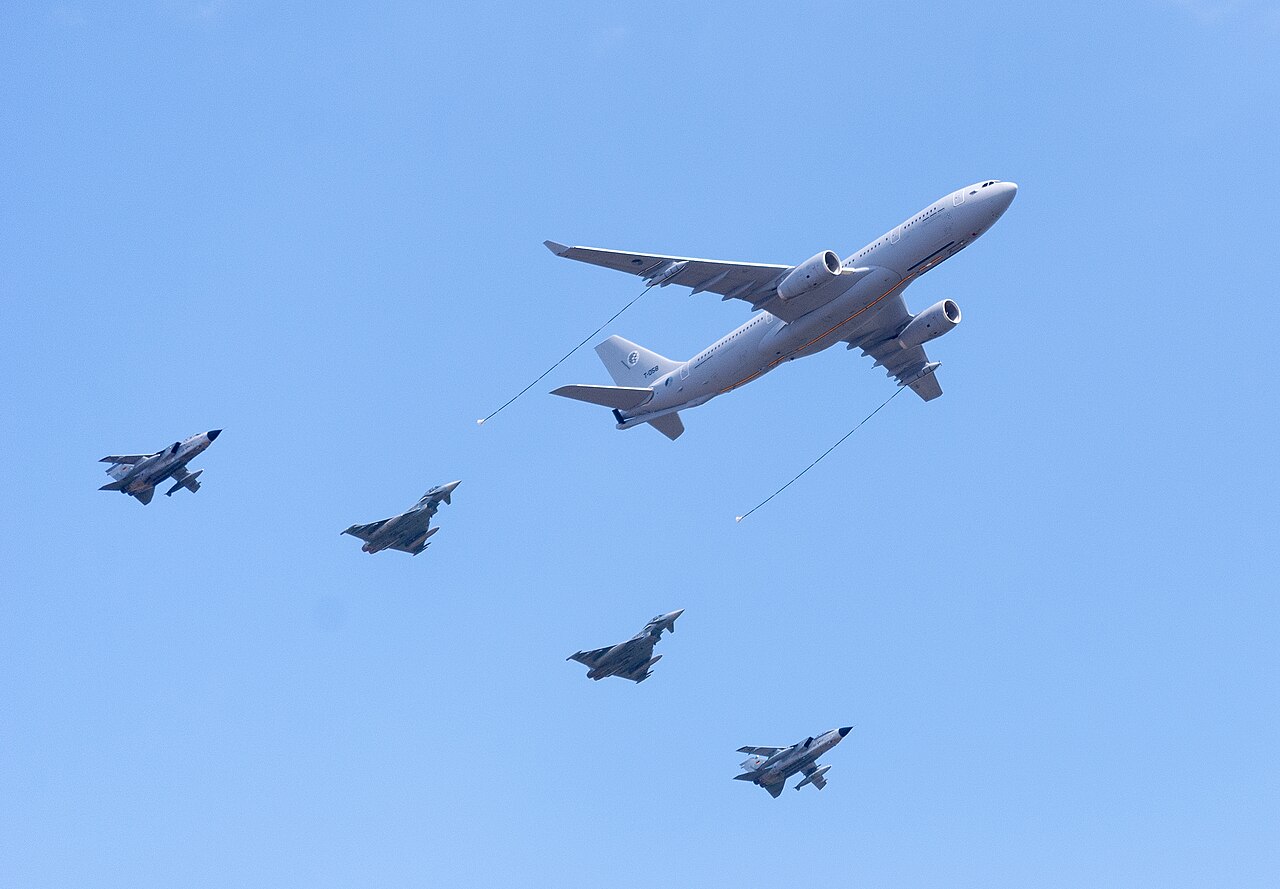 KC-46 Pegasus对比A330 MRTT，哪款加油机胜出