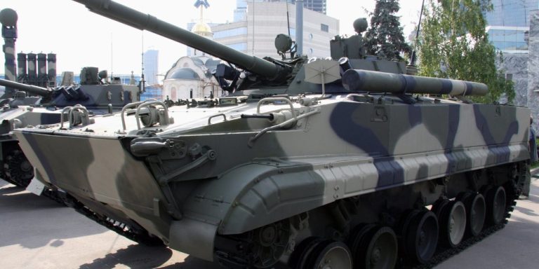 俄罗斯装甲车辆:BMP、BTR与BMD三大车族详解