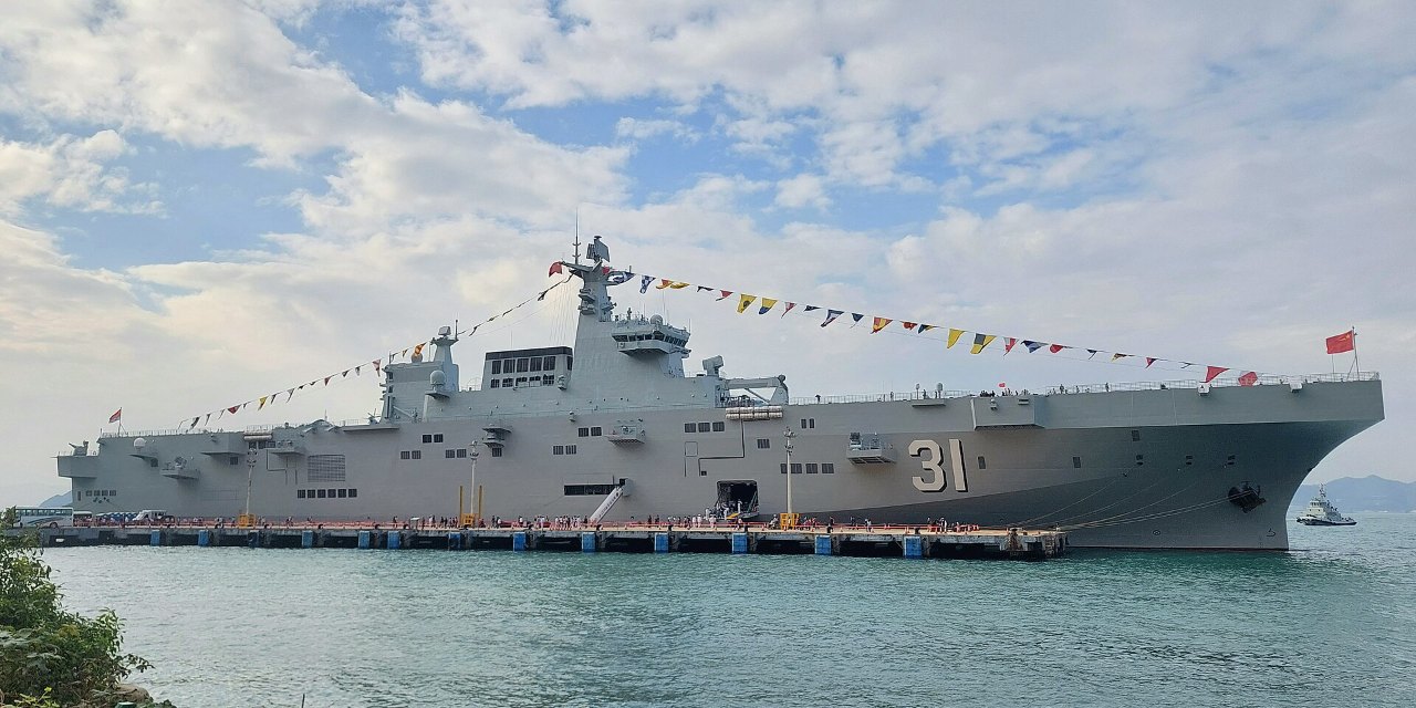 سفن الهجوم البرمائي الصينية: Type 075 وType 076 وType 071