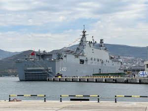 TCG Anadolu (L-400)