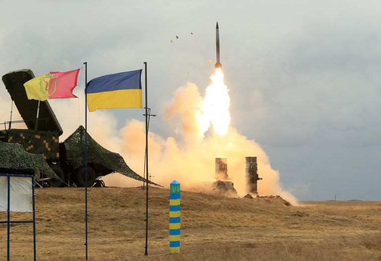US Clears $2.68B Ukraine Air Defense Sale With S-300 Compatible Missiles