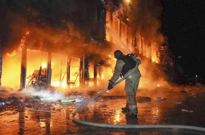 Successive Attacks in Russia: Strategic Targets Hit… Emergency Declared