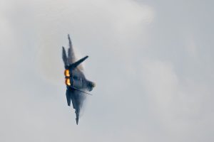 F-47 vs F-22: Is the New Fighter Really Better Than the Raptor?