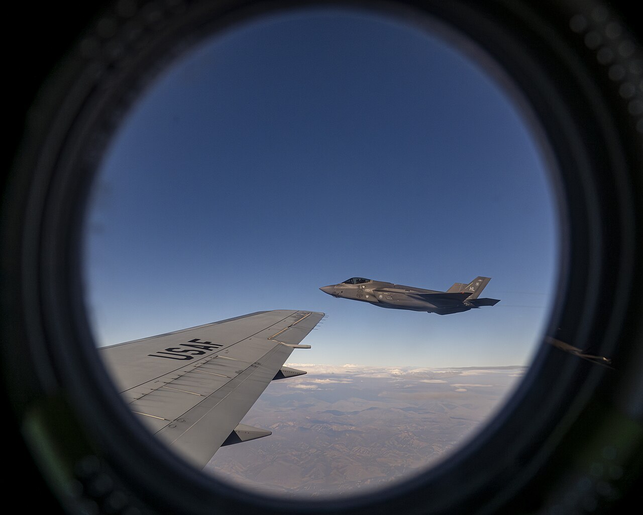 F-47 ve F-35 Karşılaştırması: Farklı Görevler, Farklı Fiyatlar, Tek Hava Kuvveti