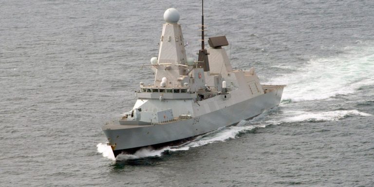Сколько боевых кораблей у Королевского флота? Тип 45, 26 и 31
