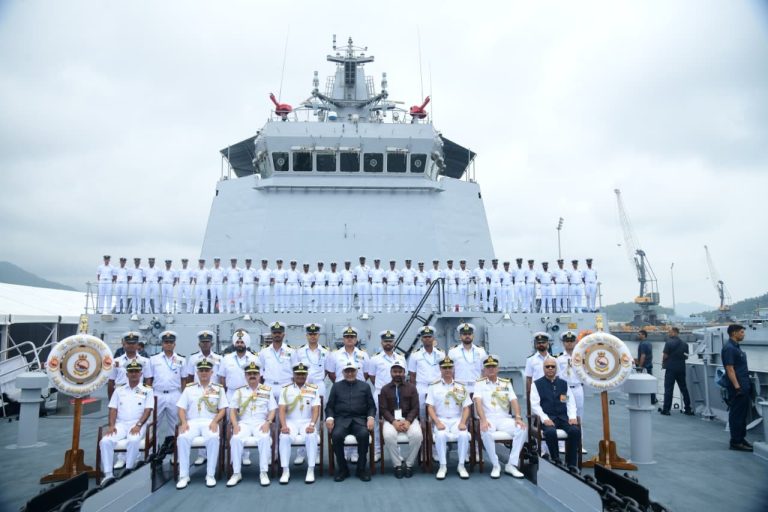 INS Samarthak Hizmete Girdi: Hindistan’da Özel Tersanenin Yaptığı İlk Büyük Savaş Gemisi