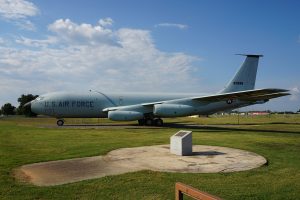 KC-135“同温层油船”加油机
