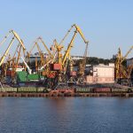 Минобороны России заявило об ударе дронами по сухогрузу, следовавшему в Одессу с военными грузами