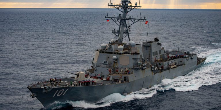 US Navy Destroyers and Cruisers: Arleigh Burke, Zumwalt, Ticonderoga